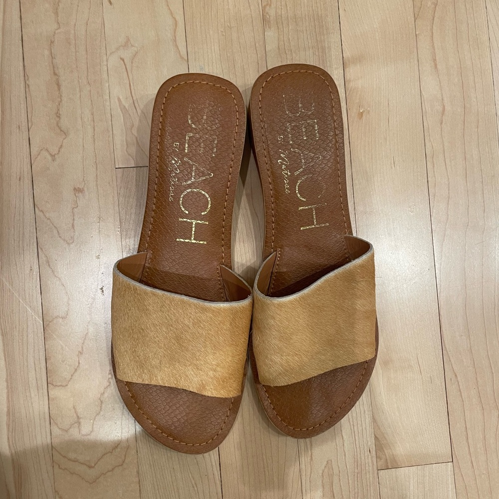 Beach by Matisse Fur Sandals